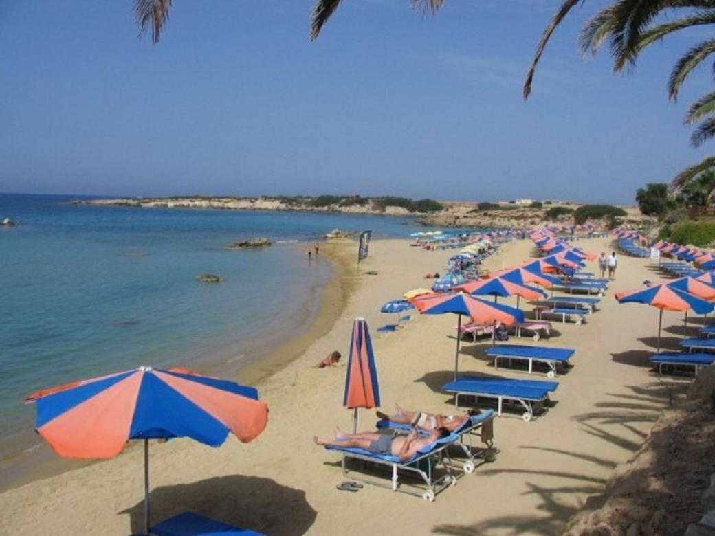 2 Bedroom Townhouse, Close To Paphos Harbour, Use Of Onsite Facilities Exteriör bild